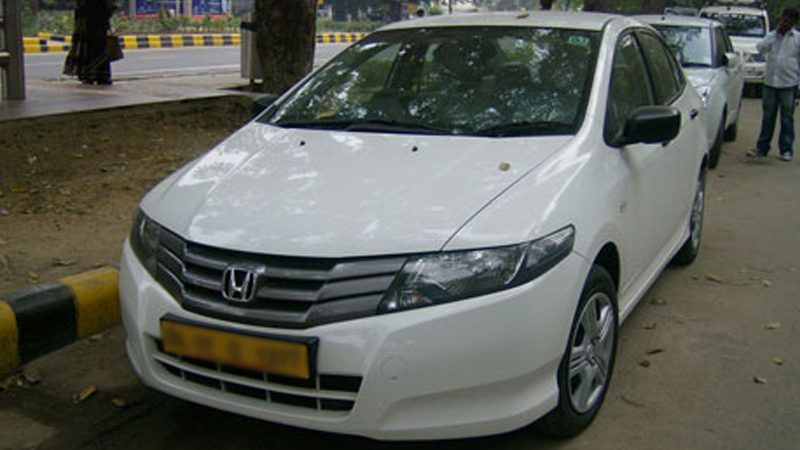 car rental in varanasi